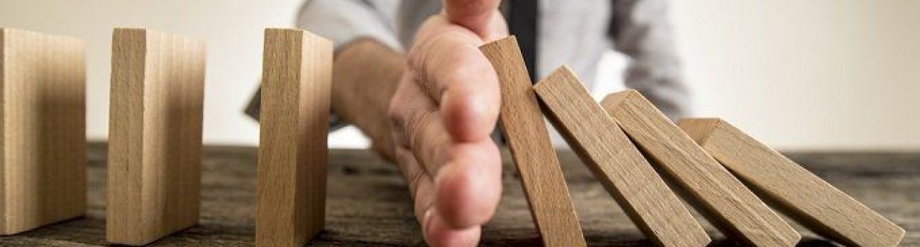 Riscos Empresariais O papel da perícia na redução de riscos empresariais e como ela pode prevenir disputas judiciais
